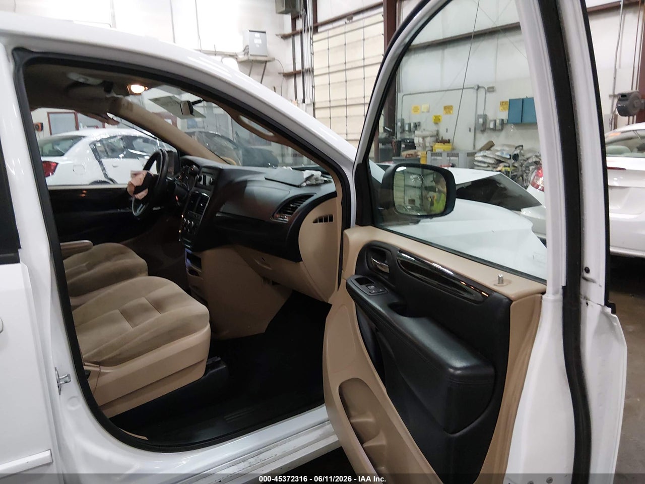 2016 DODGE GRAND CARAVAN SE thumbnail 6