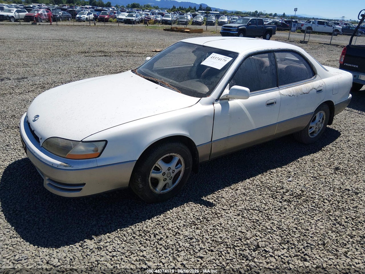 1995 LEXUS ES 300 thumbnail 3