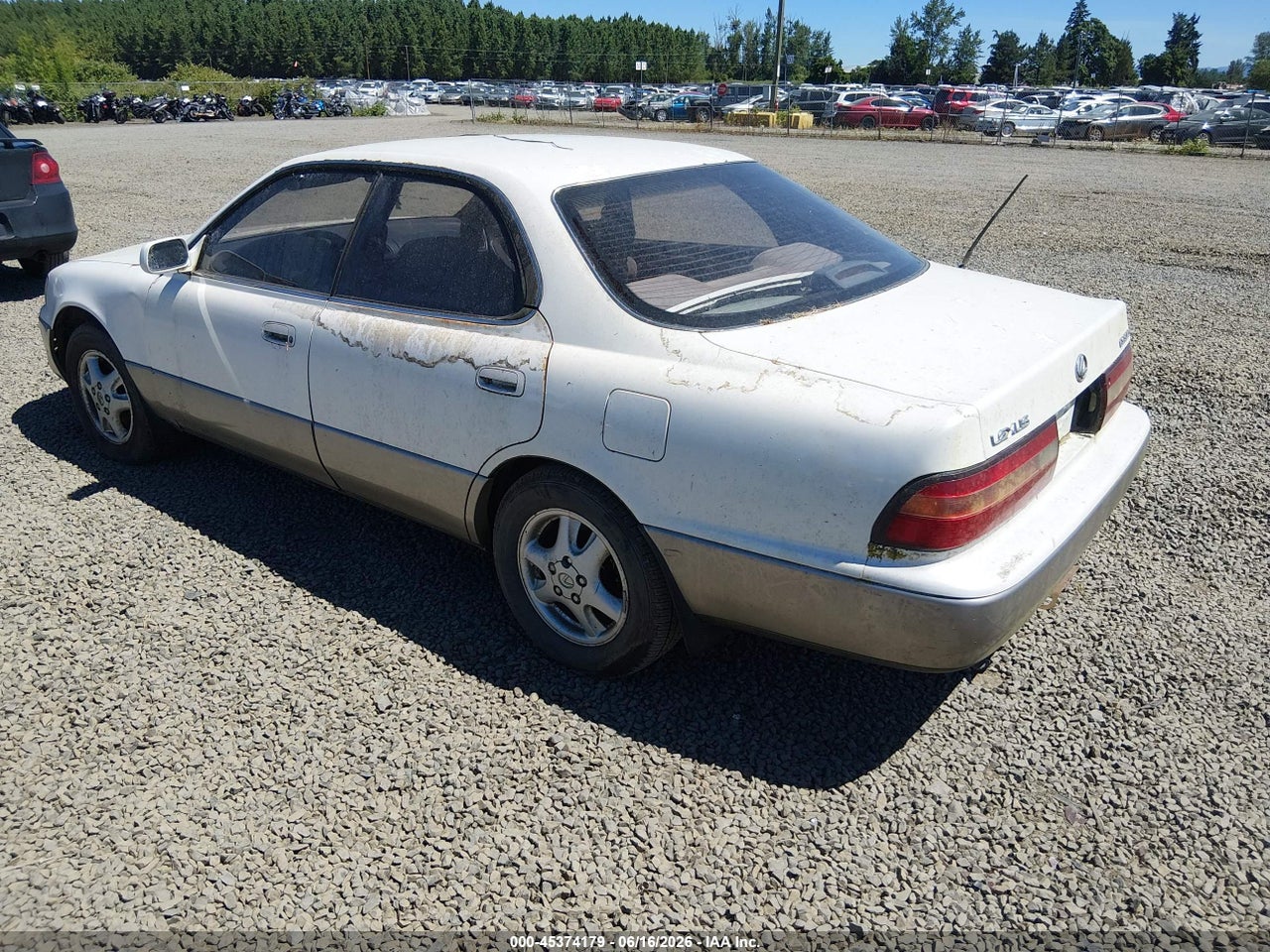 1995 LEXUS ES 300 thumbnail 4