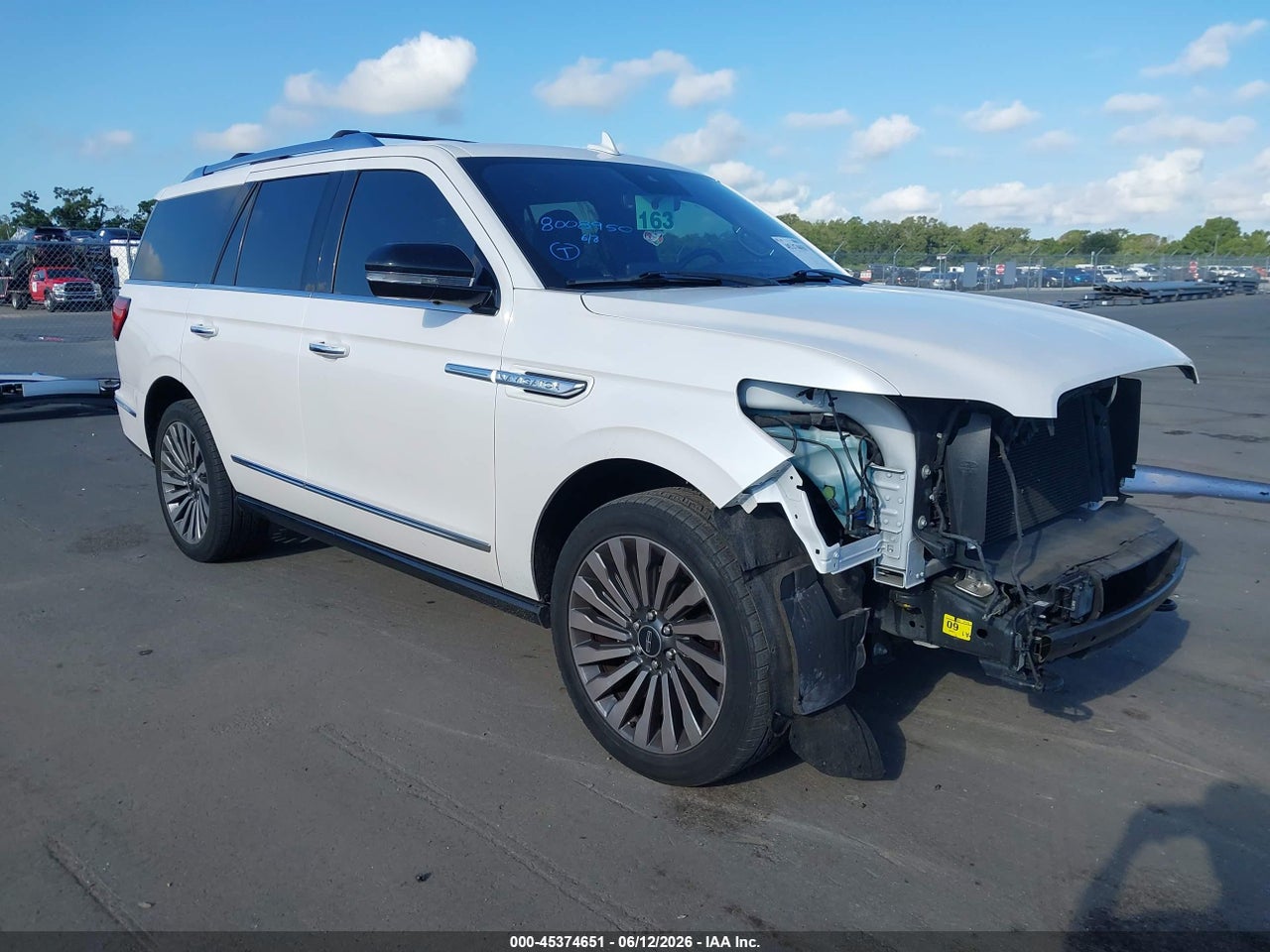 2019 LINCOLN NAVIGATOR RESERVE thumbnail 2