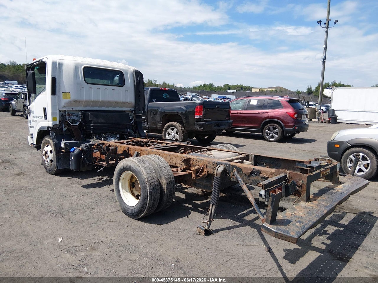 2014 ISUZU NPR HD DSL REG AT   thumbnail 4