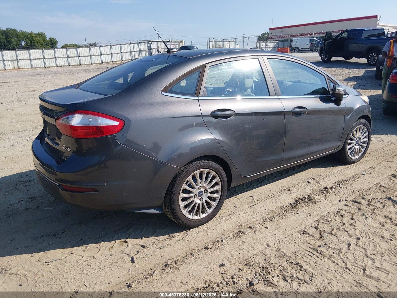 2015 FORD FIESTA TITANIUM thumbnail 5