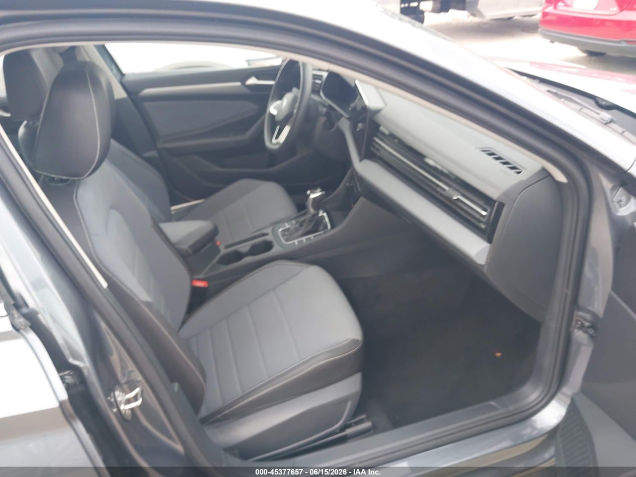 2026 VOLKSWAGEN JETTA SE thumbnail 6