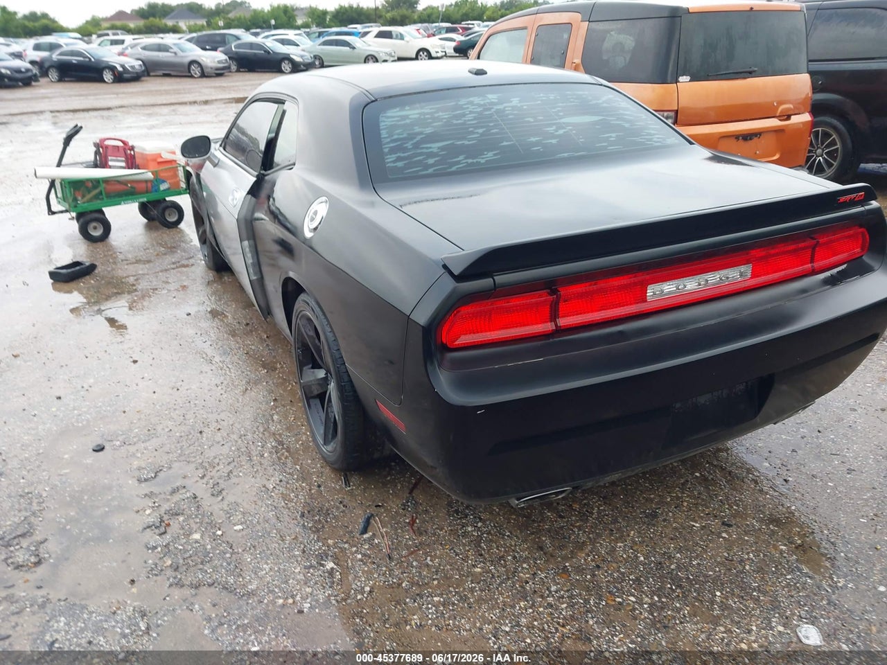 2010 DODGE CHALLENGER SRT8 thumbnail 4