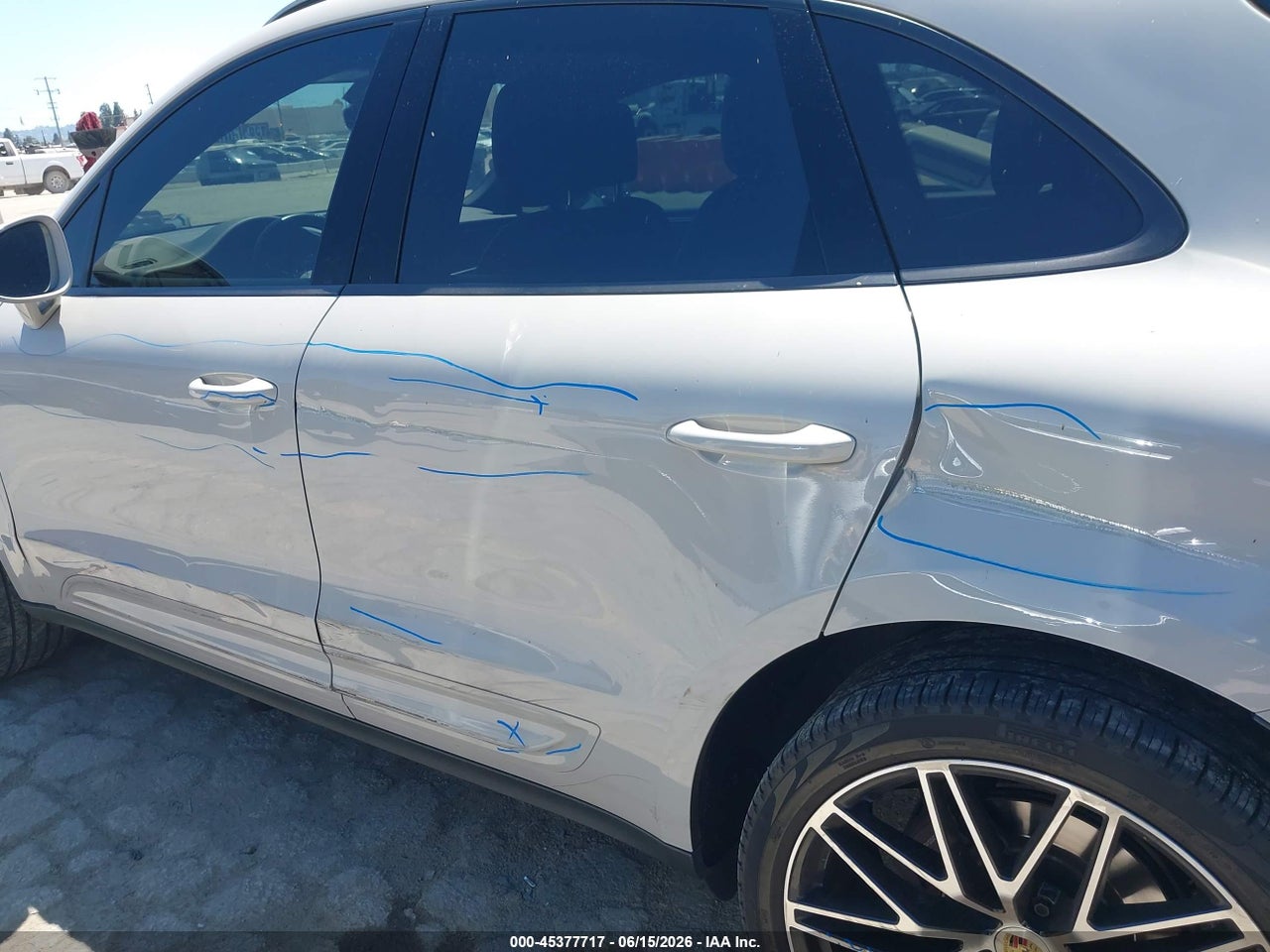 2023 PORSCHE MACAN T thumbnail 7