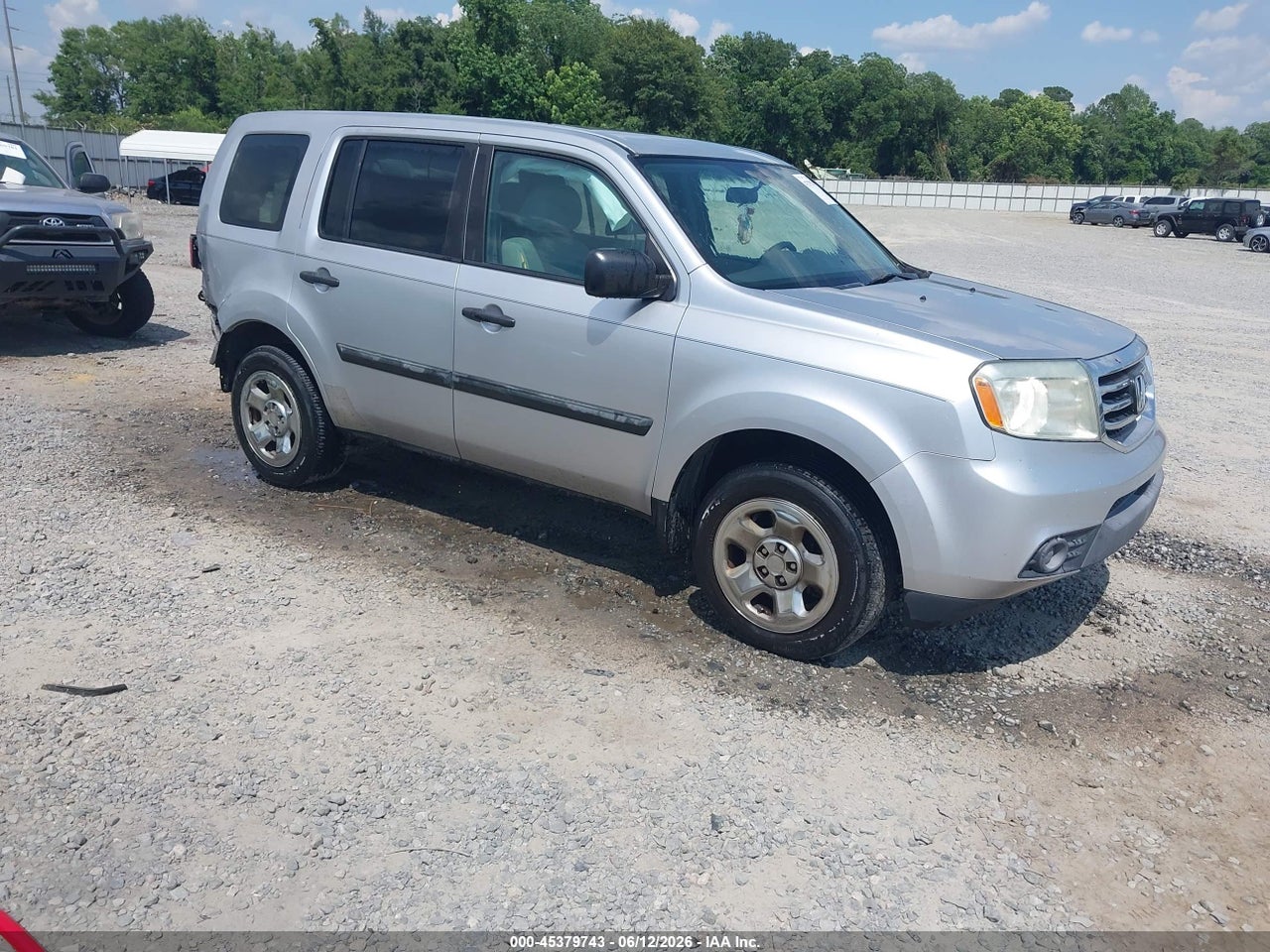 2015 HONDA PILOT LX thumbnail 2