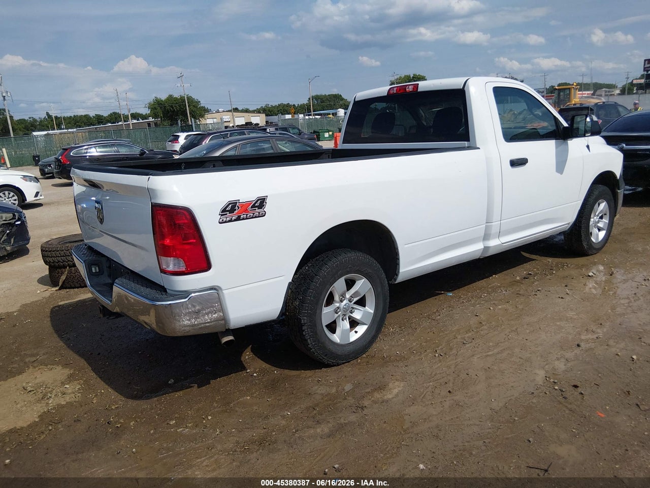 2015 RAM 1500 TRADESMAN thumbnail 5