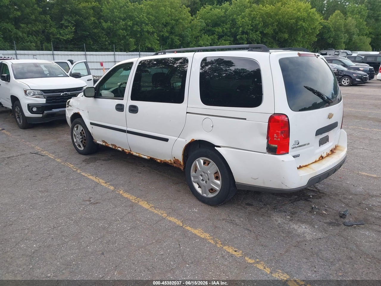 2008 CHEVROLET UPLANDER LS thumbnail 4