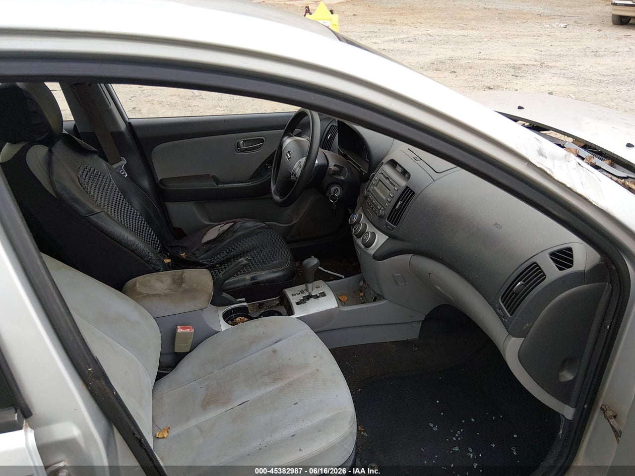 2008 HYUNDAI ELANTRA GLS/SE thumbnail 6