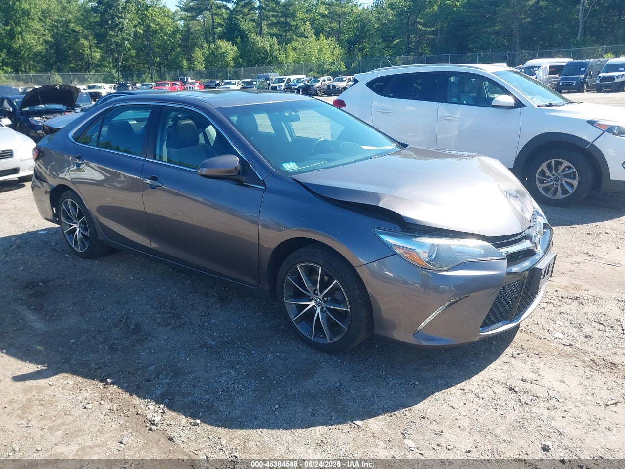 2015 TOYOTA CAMRY XSE thumbnail 2