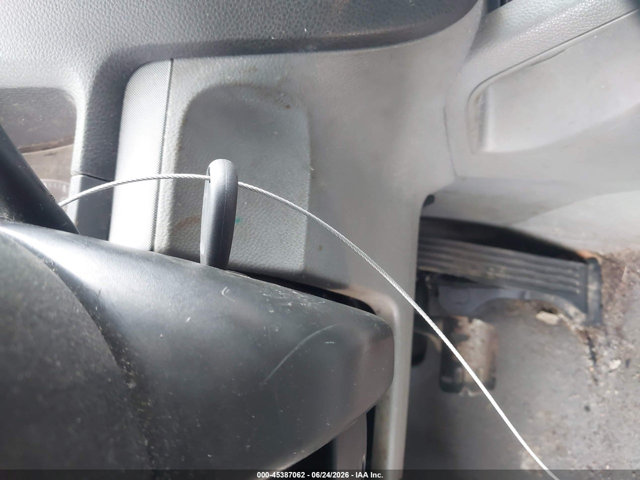 2006 VOLKSWAGEN JETTA 2.5 thumbnail 12