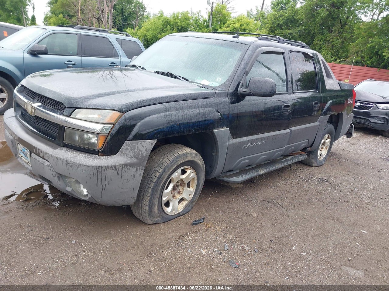 2003 CHEVROLET AVALANCHE 1500   · 2/12