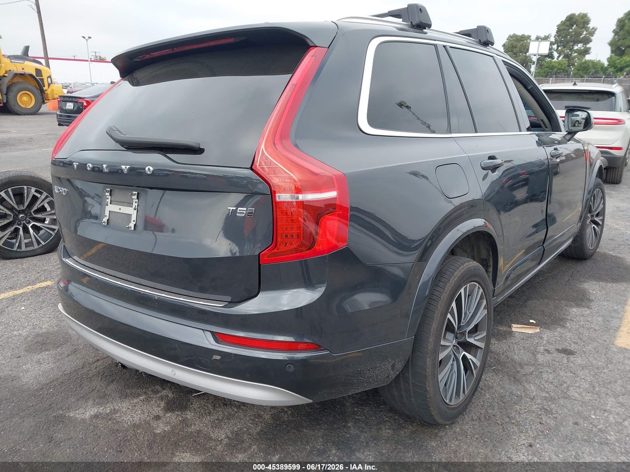 2022 VOLVO XC90 T5 MOMENTUM 7 PASSENGER thumbnail 5