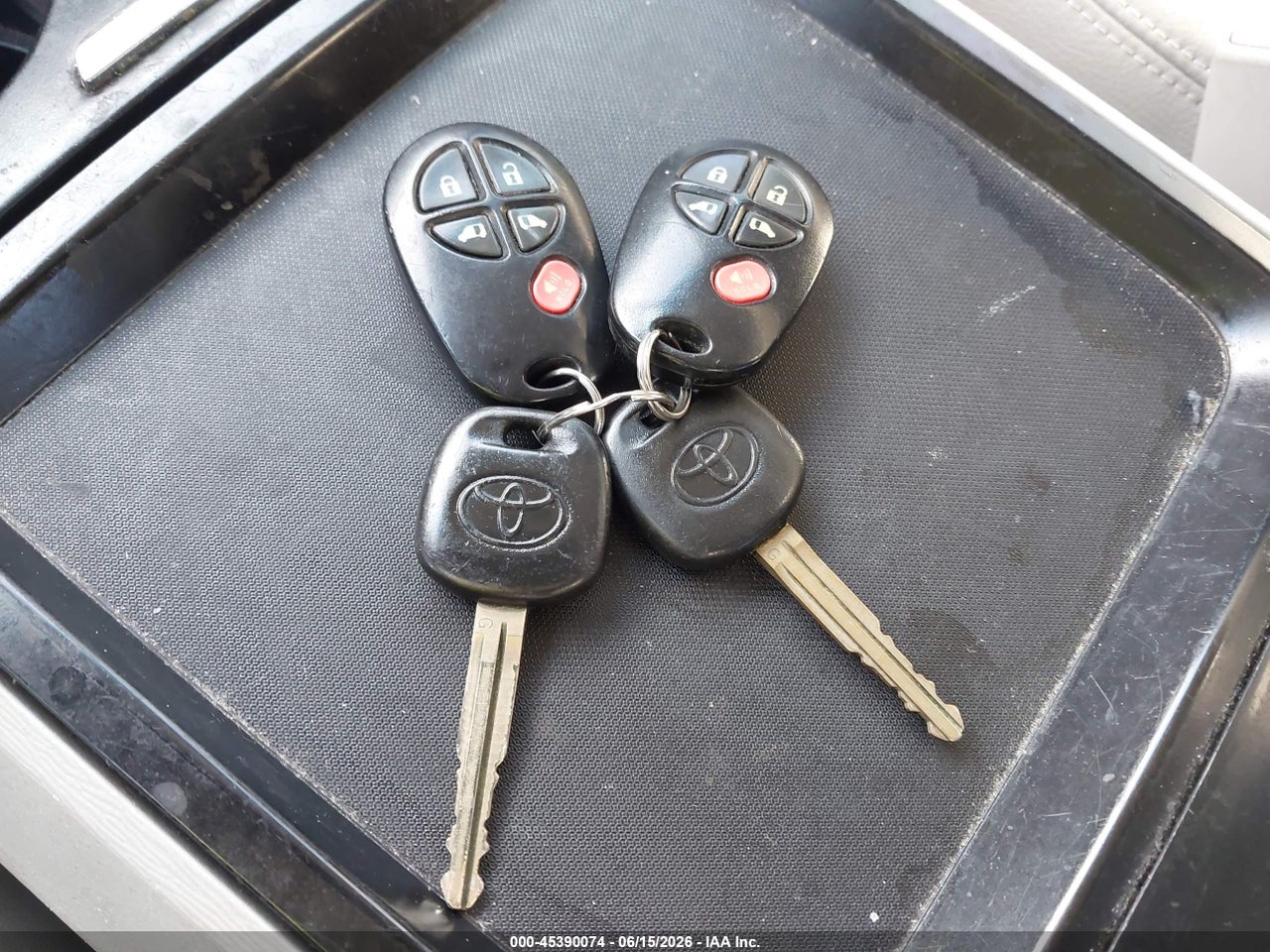 2011 TOYOTA SIENNA LE V6 thumbnail 12