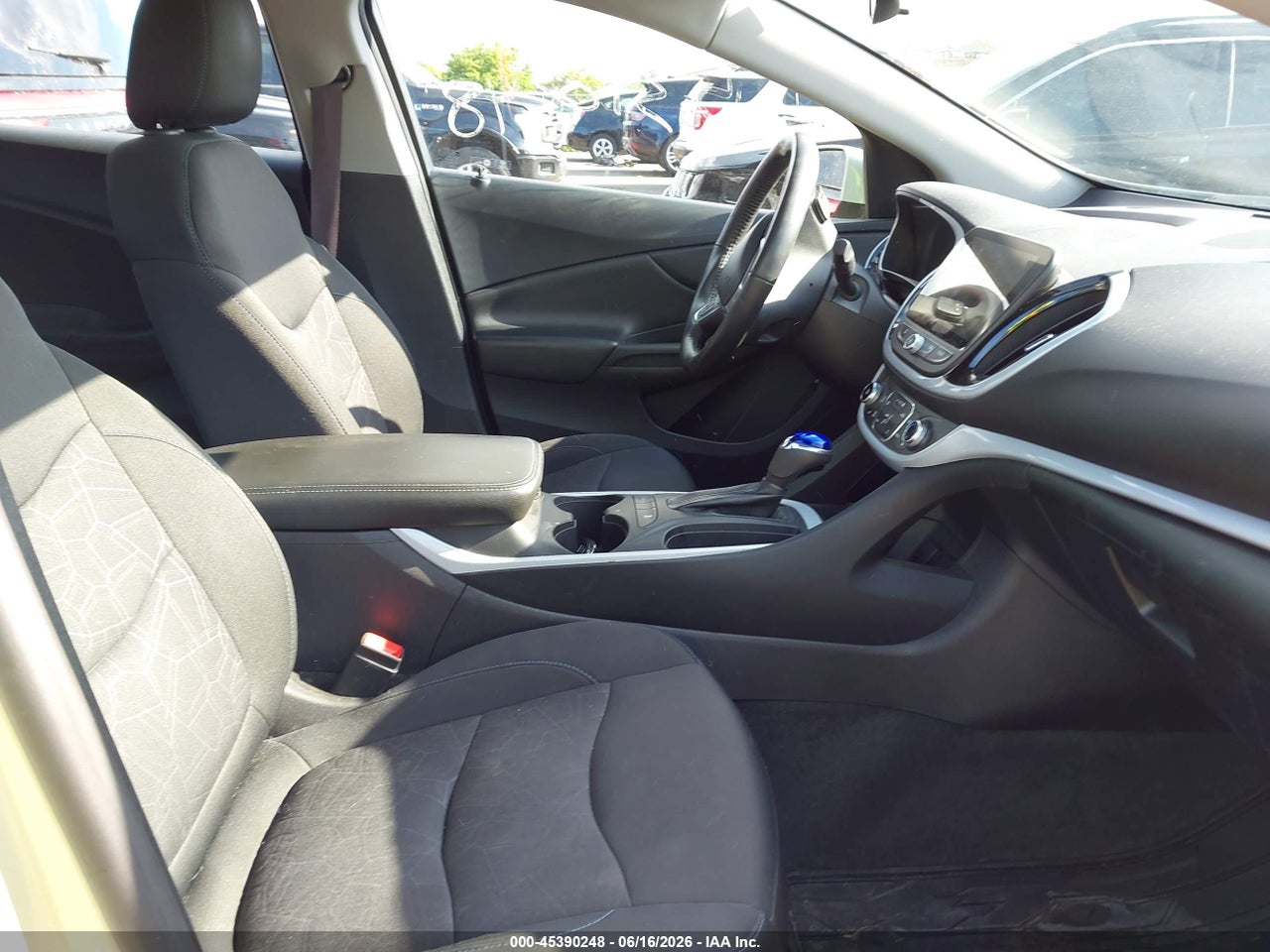 2017 CHEVROLET VOLT LT thumbnail 6