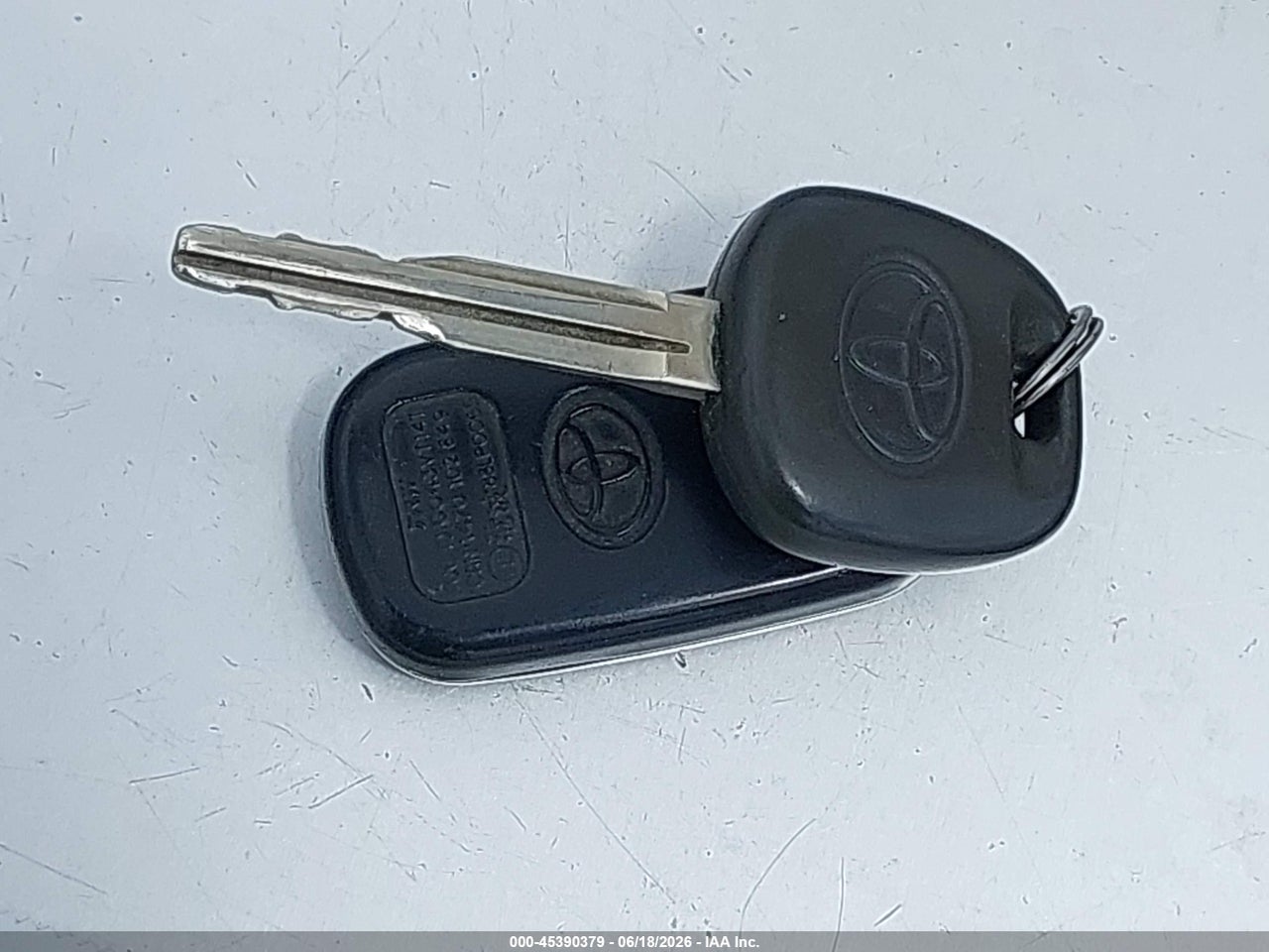 2002 TOYOTA CAMRY XLE thumbnail 12