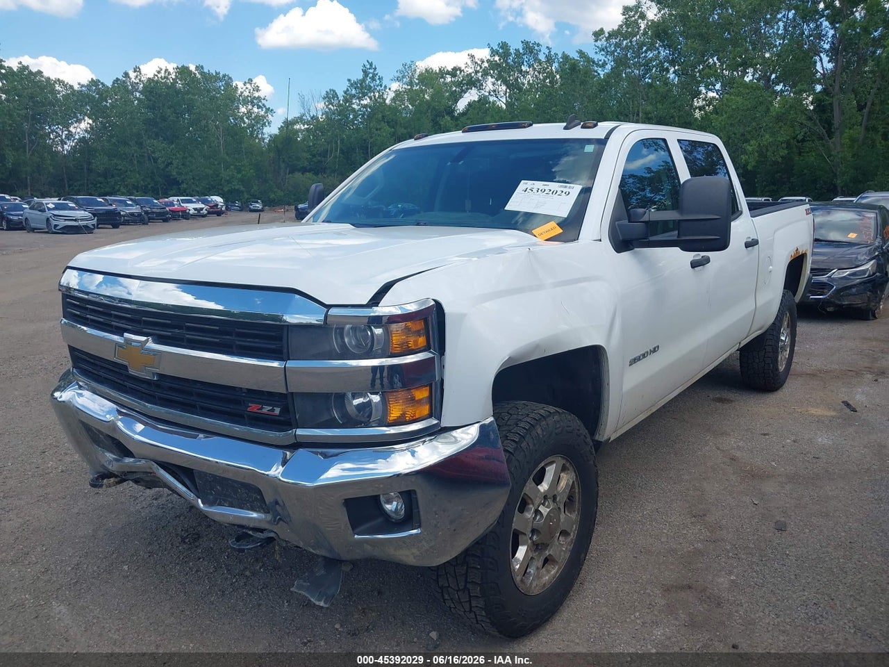 2015 CHEVROLET SILVERADO 2500HD LT thumbnail 3