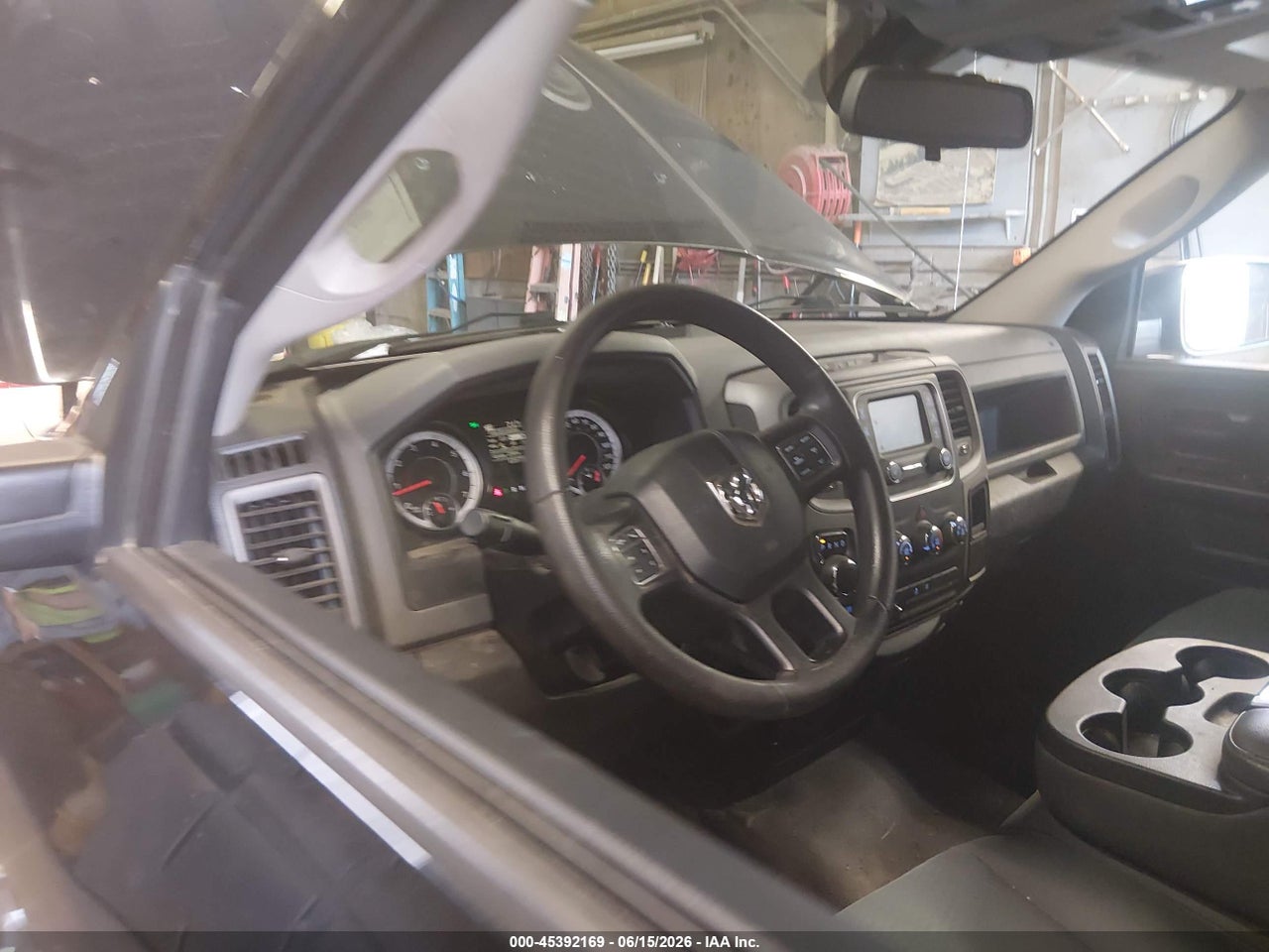 2016 RAM 1500 TRADESMAN thumbnail 7