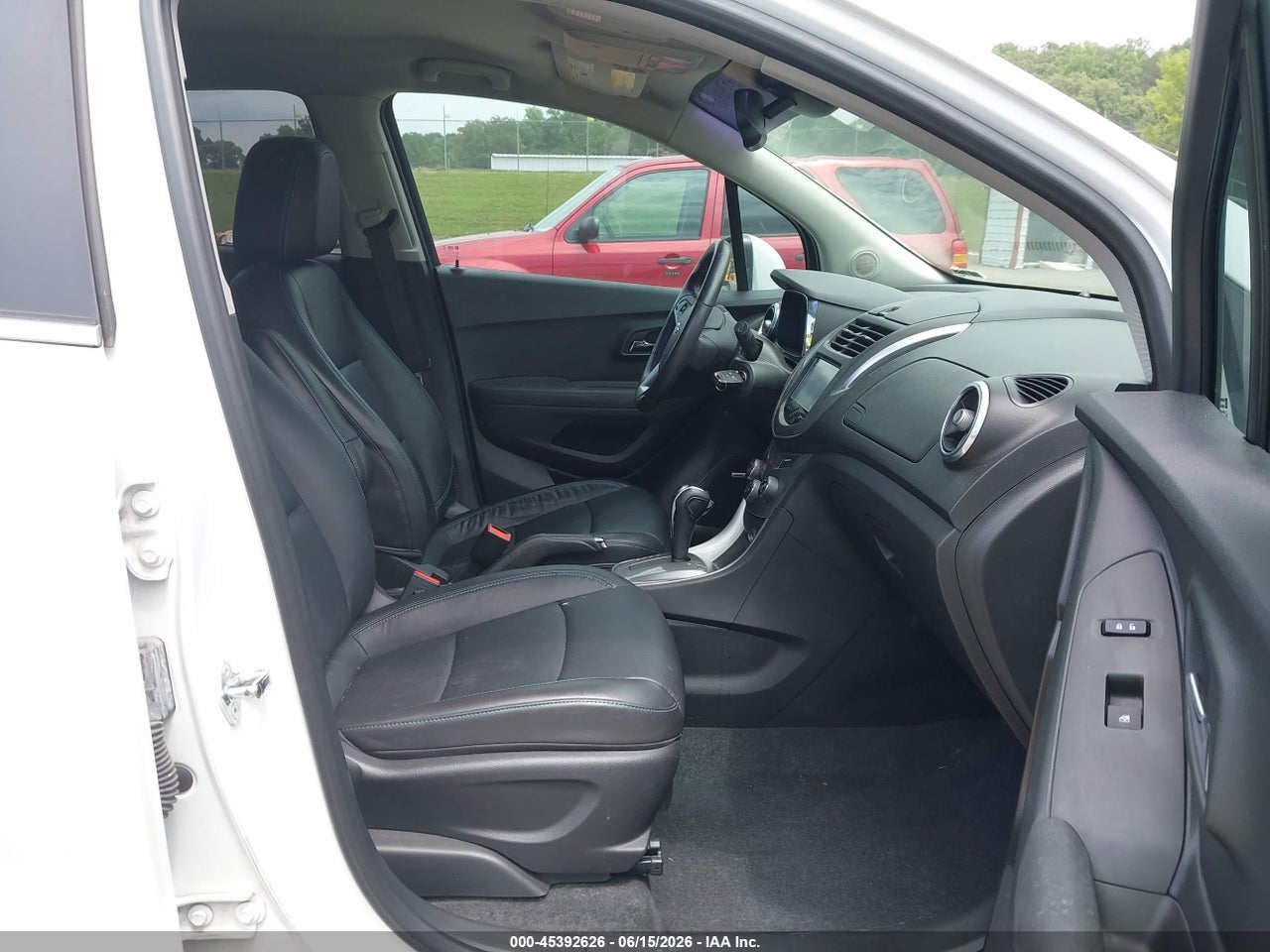 2015 CHEVROLET TRAX LTZ thumbnail 6