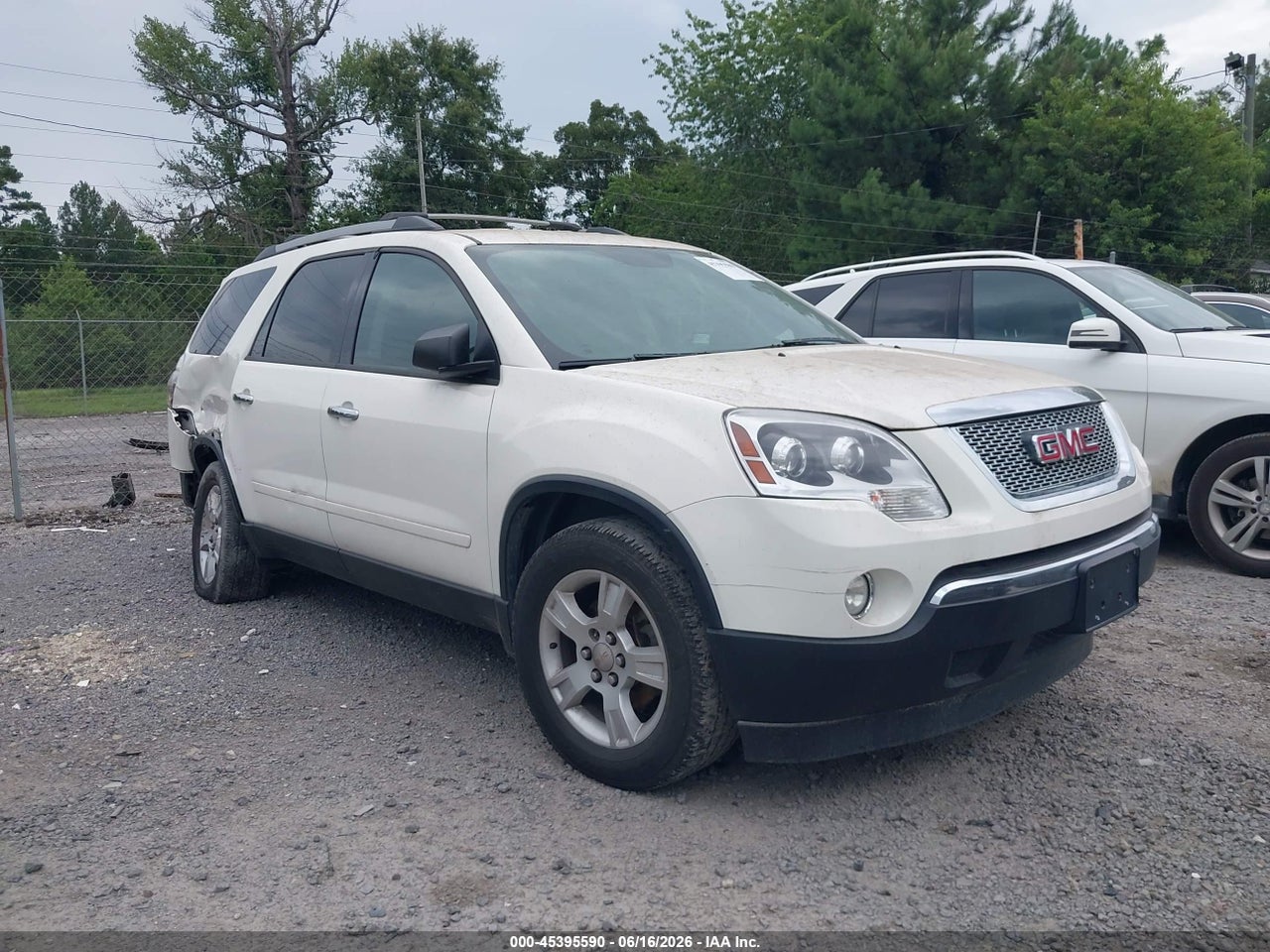 2012 GMC ACADIA SLE thumbnail 2