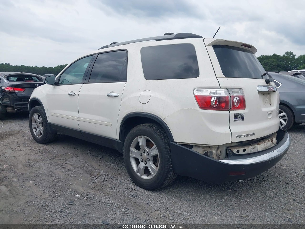 2012 GMC ACADIA SLE thumbnail 4