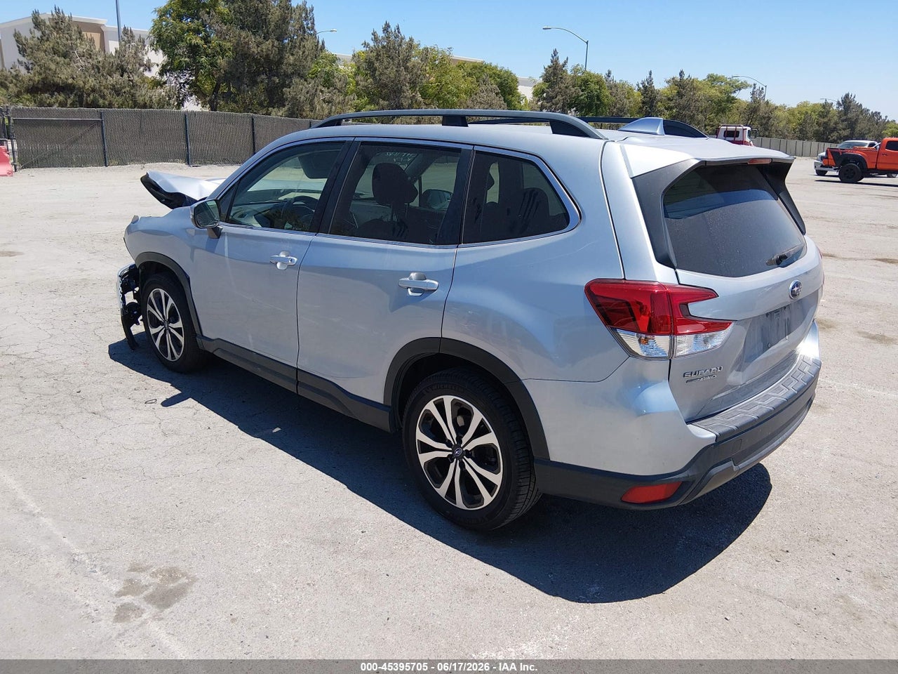 2021 SUBARU FORESTER LIMITED thumbnail 4