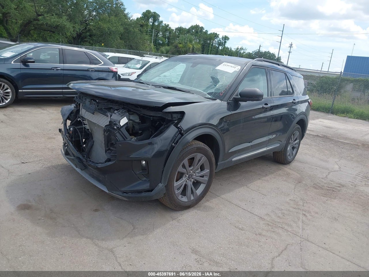 2025 FORD EXPLORER ACTIVE thumbnail 3
