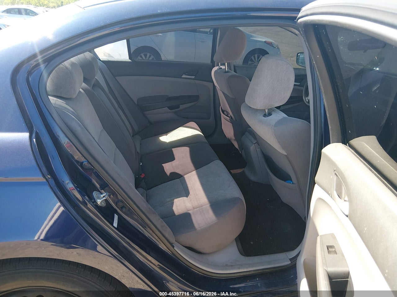 2010 HONDA ACCORD 2.4 LX thumbnail 9