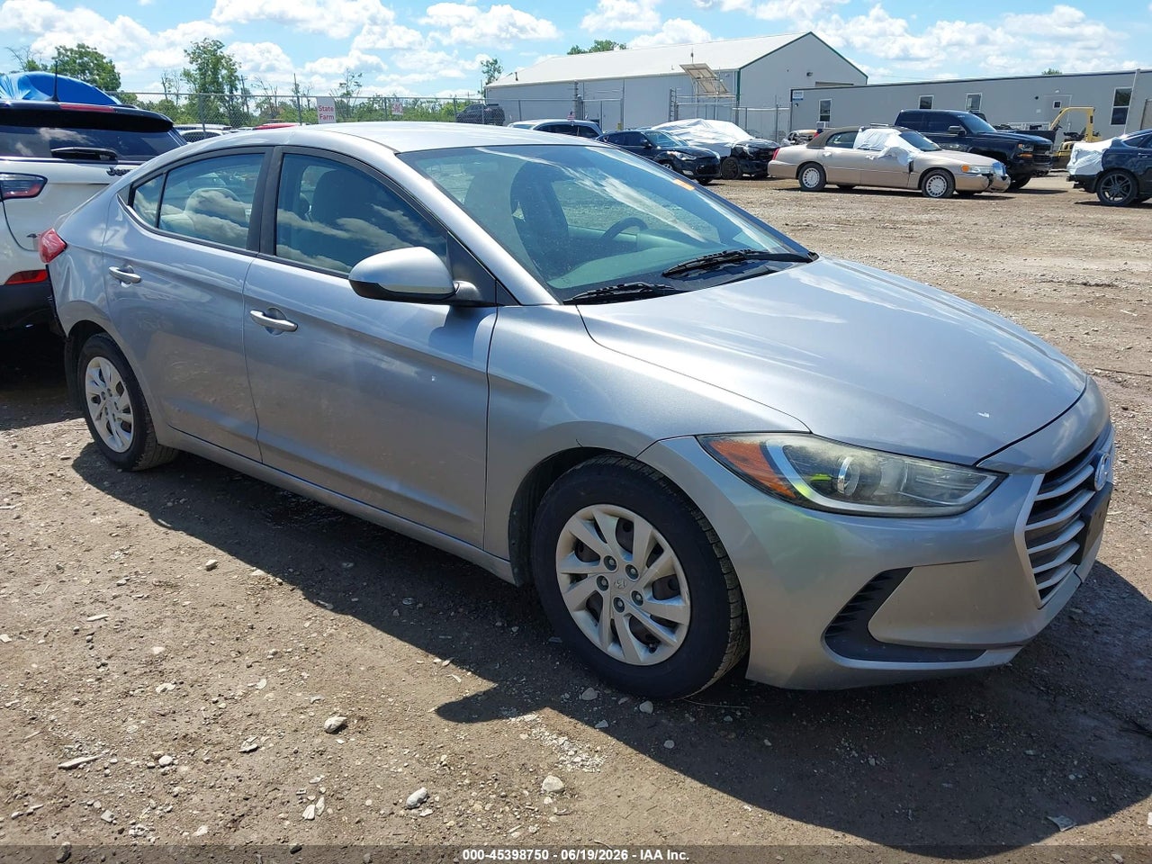 2017 HYUNDAI ELANTRA SE thumbnail 2