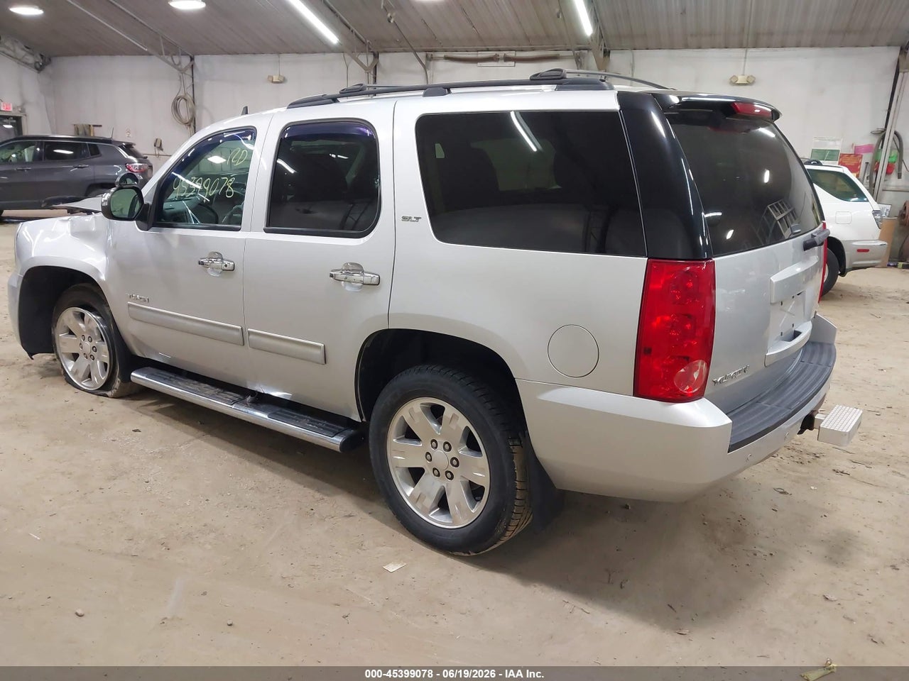 2014 GMC YUKON SLT thumbnail 4
