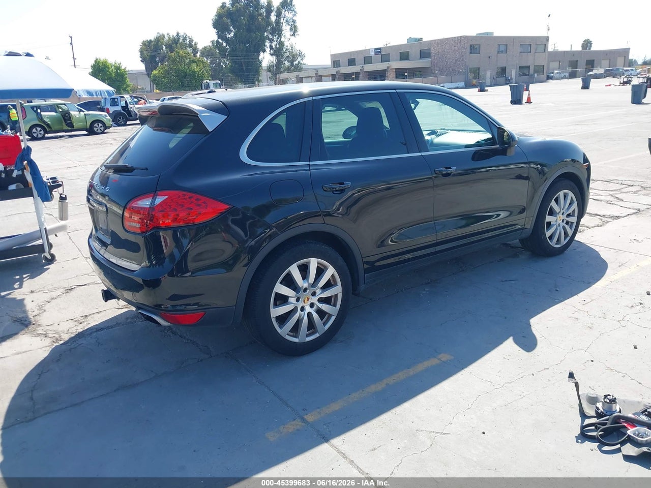 2014 PORSCHE CAYENNE PLATINUM EDITION thumbnail 5