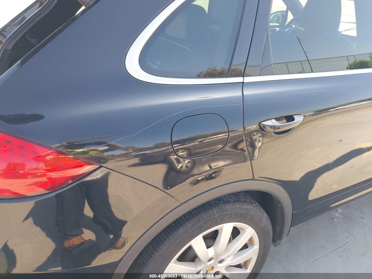 2014 PORSCHE CAYENNE PLATINUM EDITION thumbnail 7