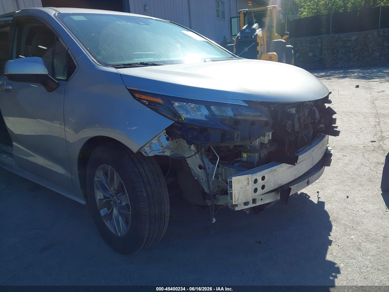 2024 TOYOTA SIENNA LE thumbnail 7