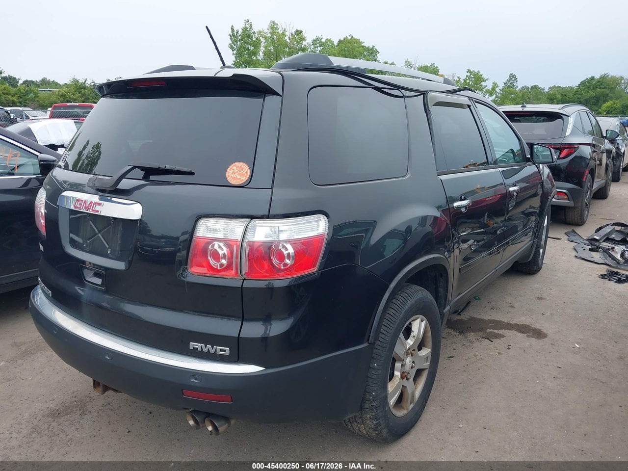 2011 GMC ACADIA SLE thumbnail 5