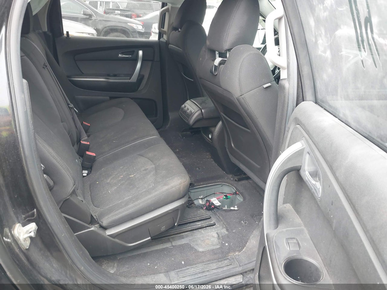 2011 GMC ACADIA SLE thumbnail 9