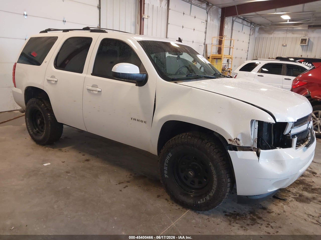 2011 CHEVROLET TAHOE LT thumbnail 2