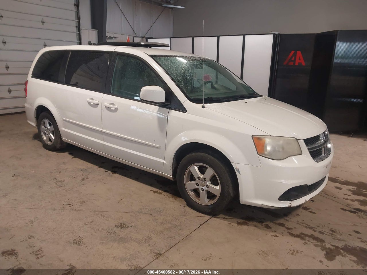 2012 DODGE GRAND CARAVAN SXT thumbnail 2