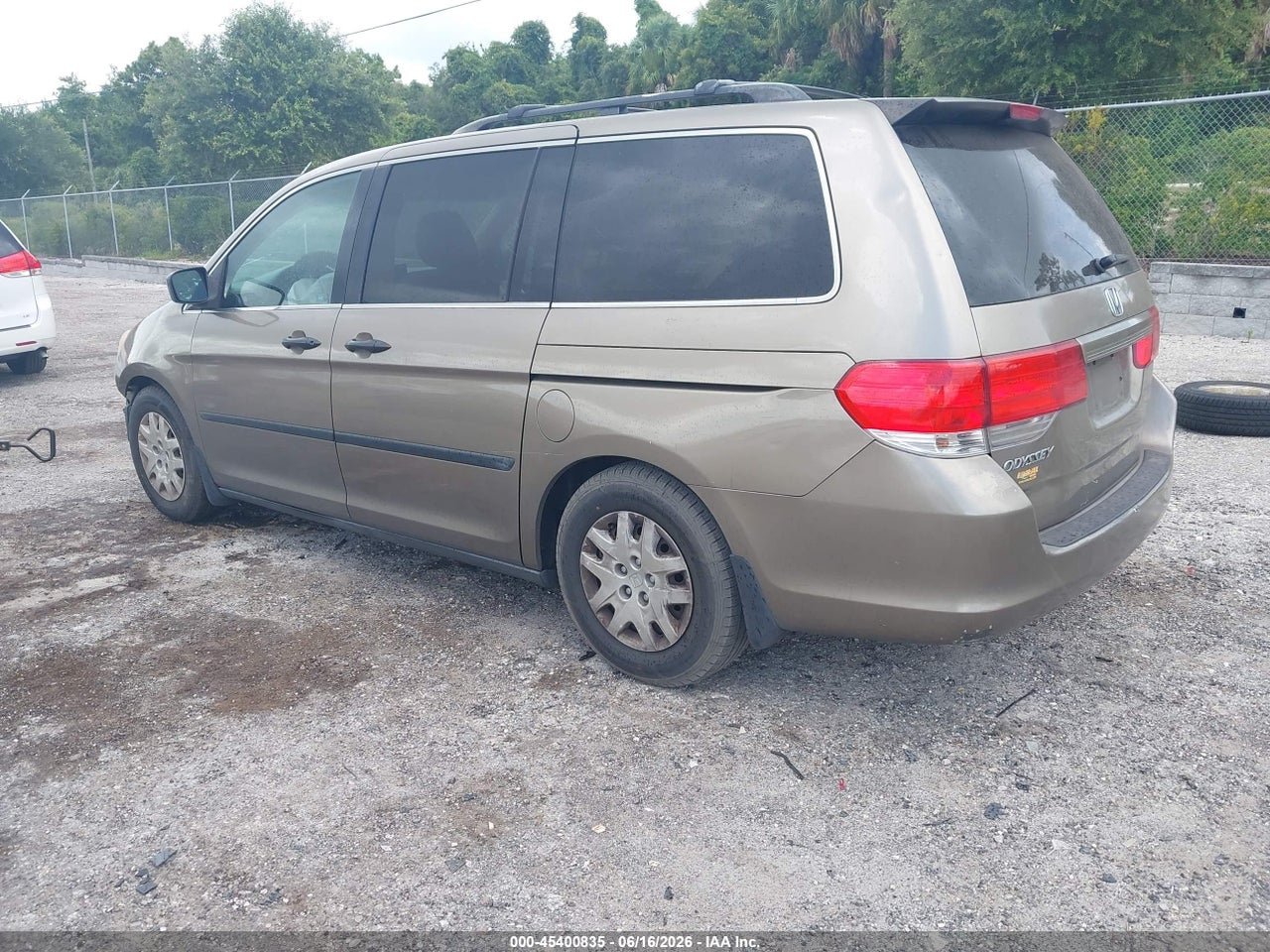 2010 HONDA ODYSSEY LX thumbnail 4