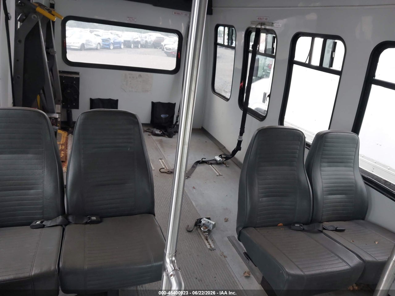 2008 CHEVROLET EXPRESS CUTAWAY WORK VAN thumbnail 8