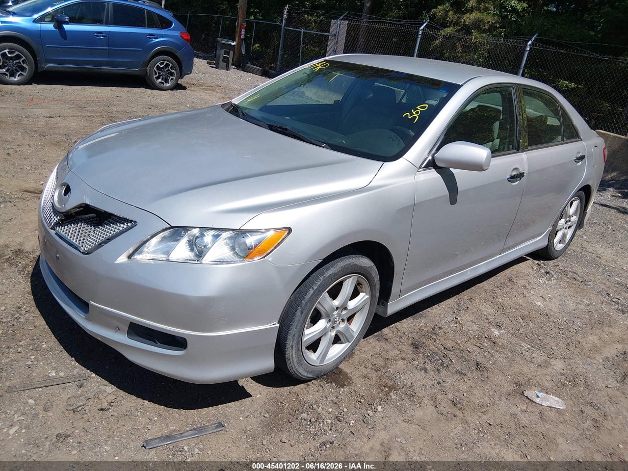 2009 TOYOTA CAMRY SE · 2/12
