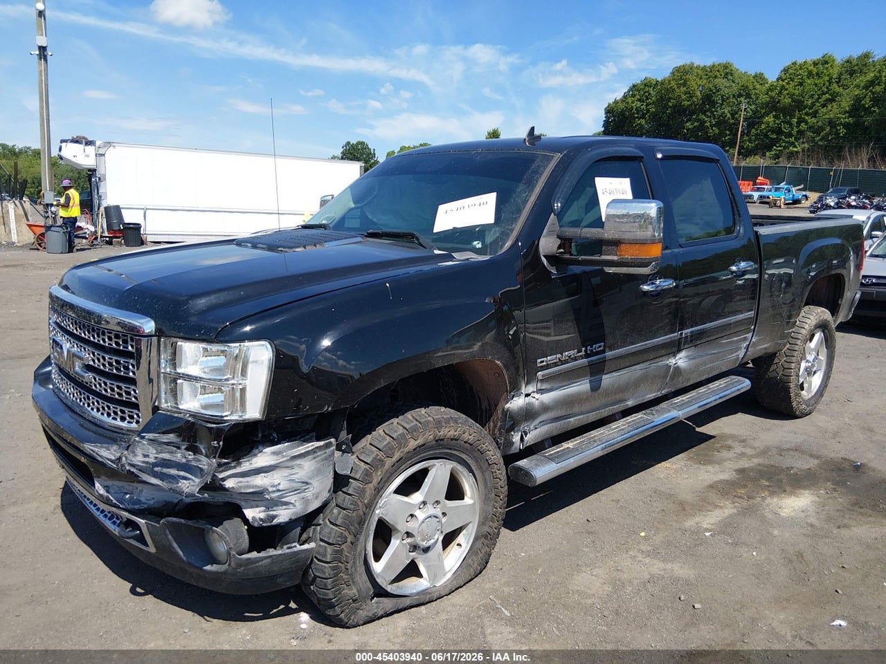 2014 GMC SIERRA 2500HD DENALI thumbnail 3