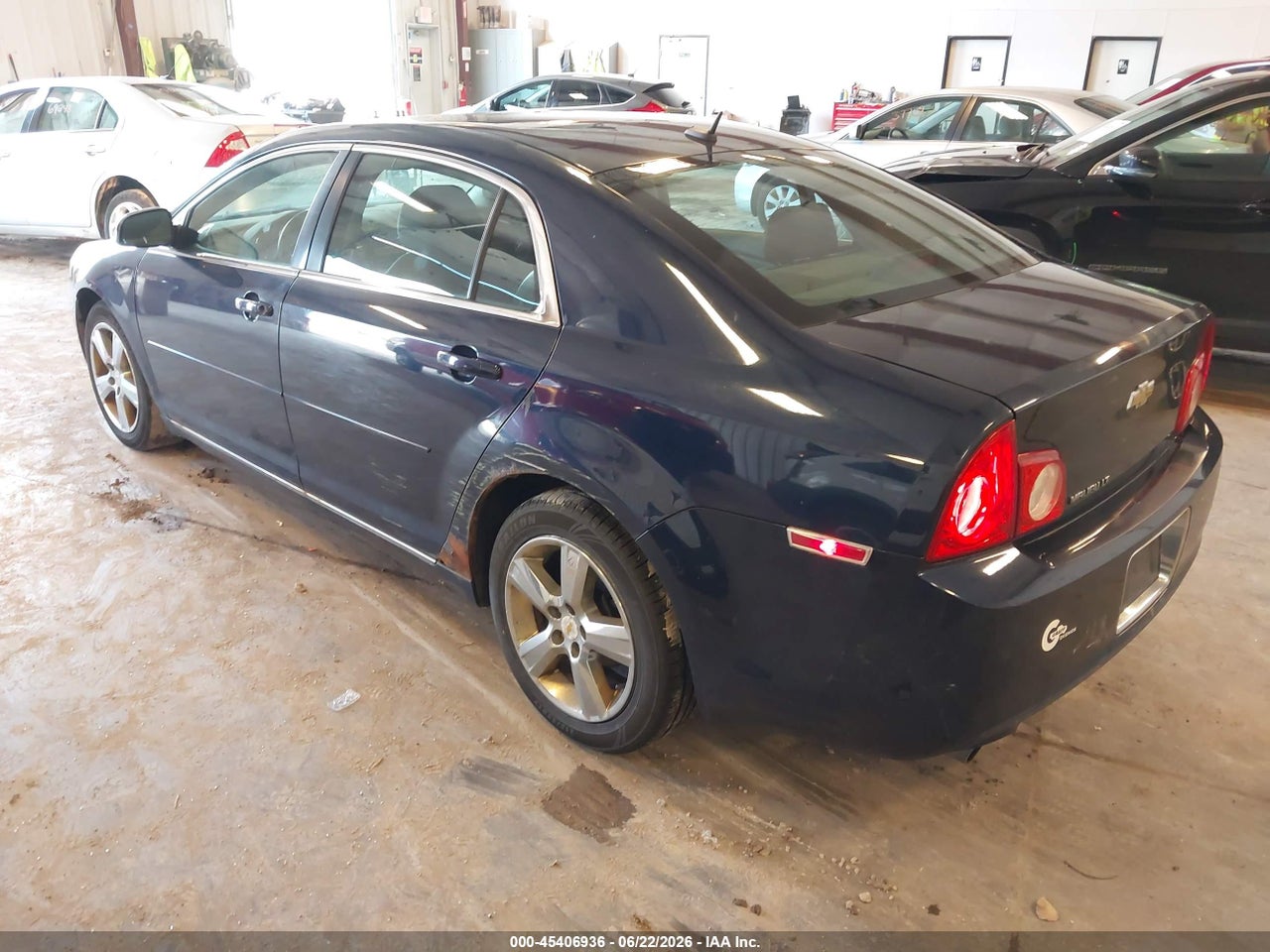 2010 CHEVROLET MALIBU LT thumbnail 4