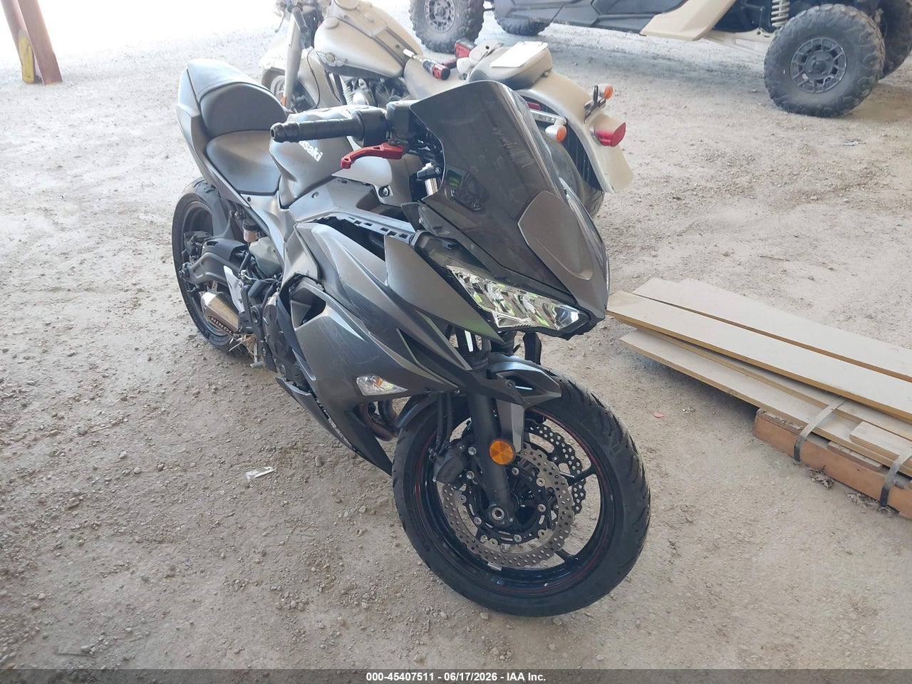 2022 KAWASAKI EX650 M thumbnail 2