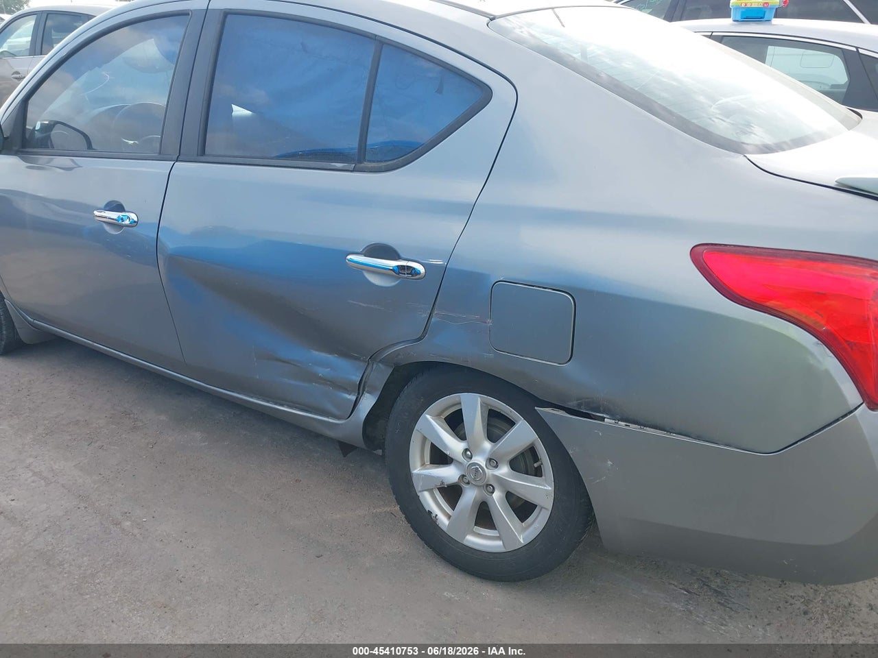 2013 NISSAN VERSA 1.6 SL thumbnail 7