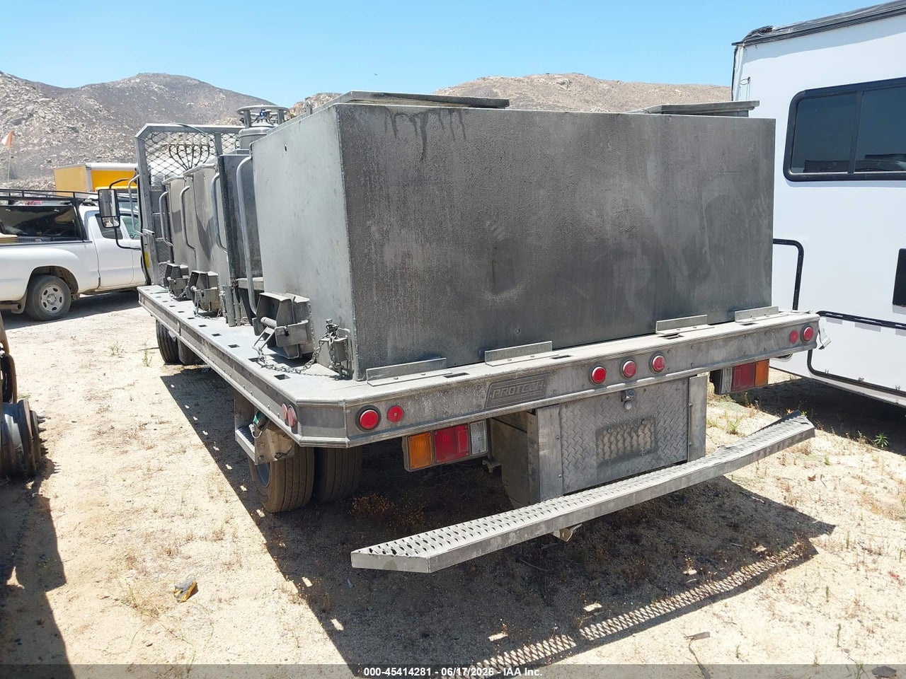 2023 ISUZU NRR   thumbnail 4