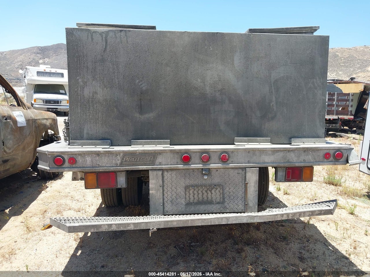 2023 ISUZU NRR   thumbnail 9