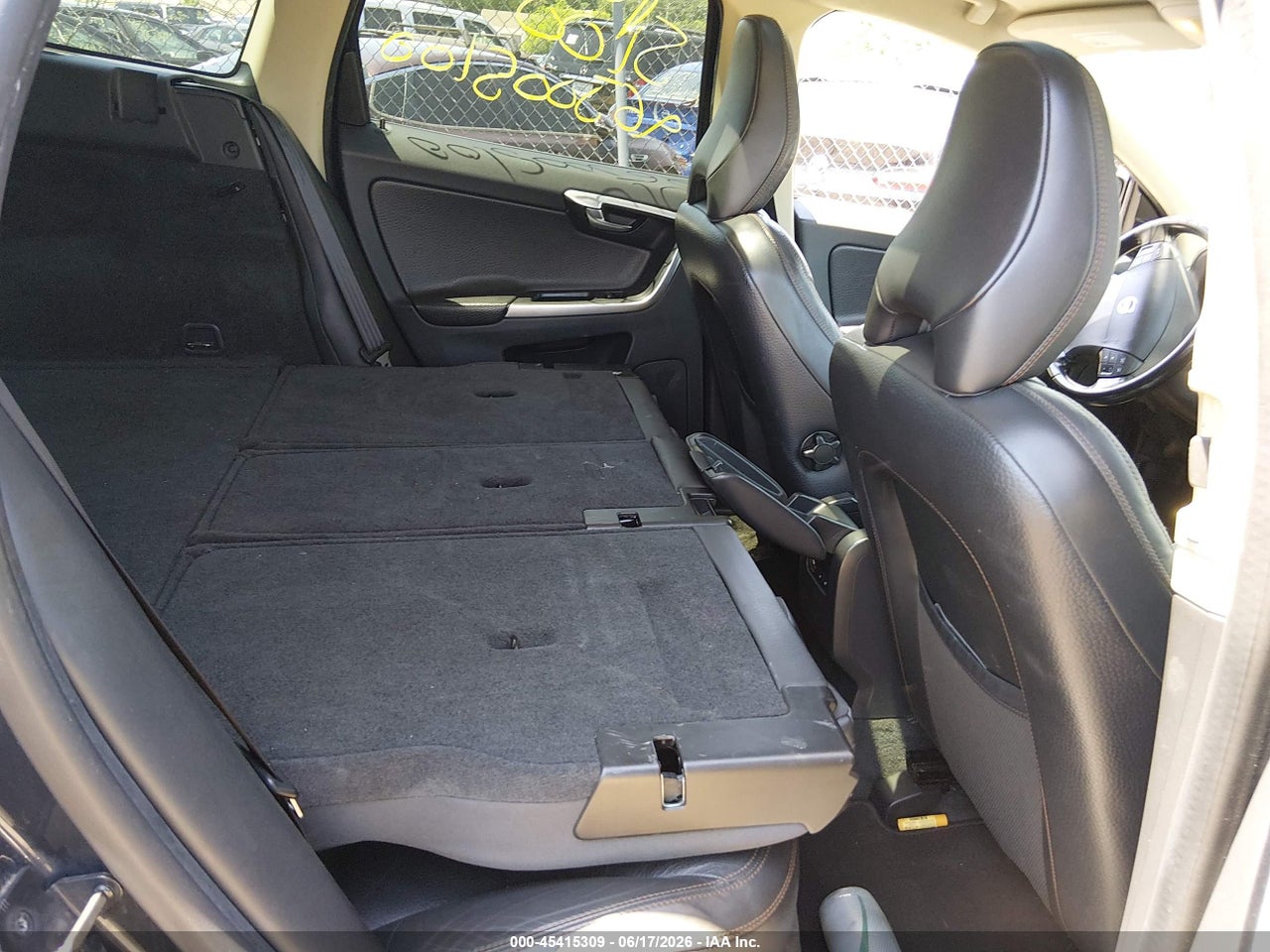 2010 VOLVO XC60 3.2 thumbnail 9