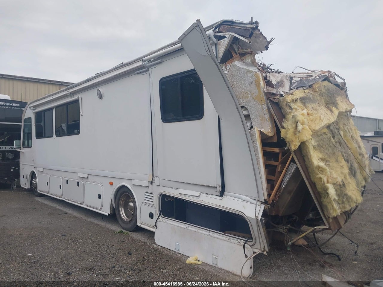 2007 FREIGHTLINER CHASSIS X LINE MOTOR HOME thumbnail 4