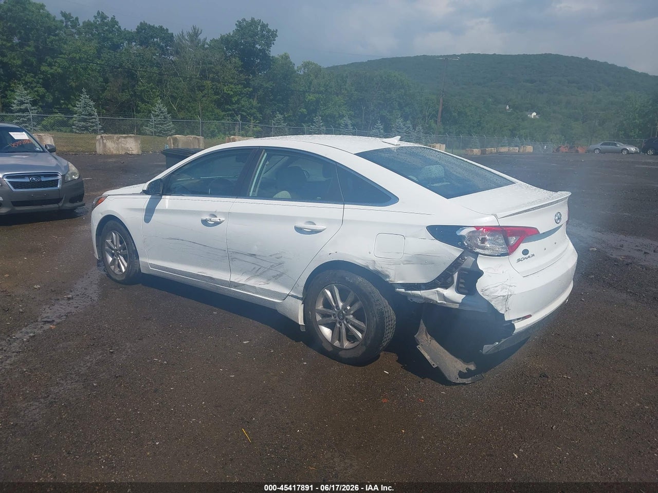 2016 HYUNDAI SONATA SE thumbnail 4