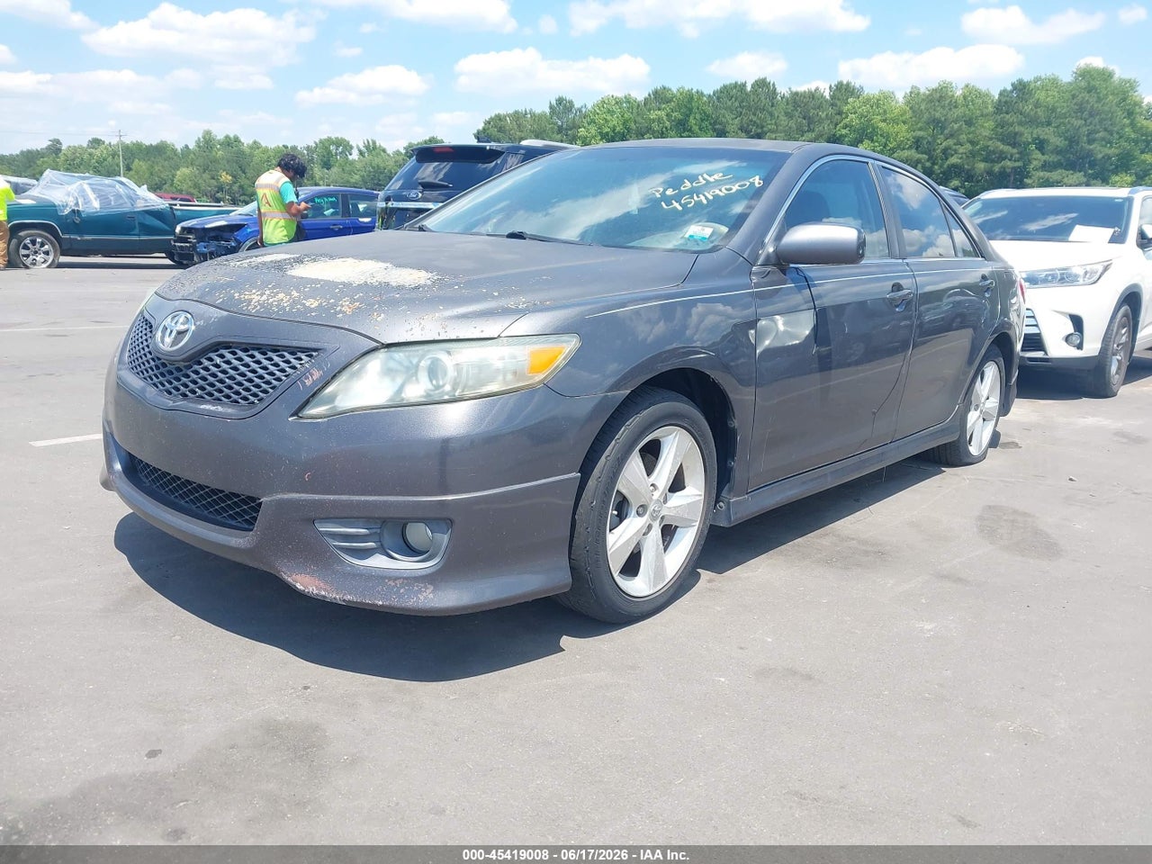 2011 TOYOTA CAMRY SE V6 thumbnail 3